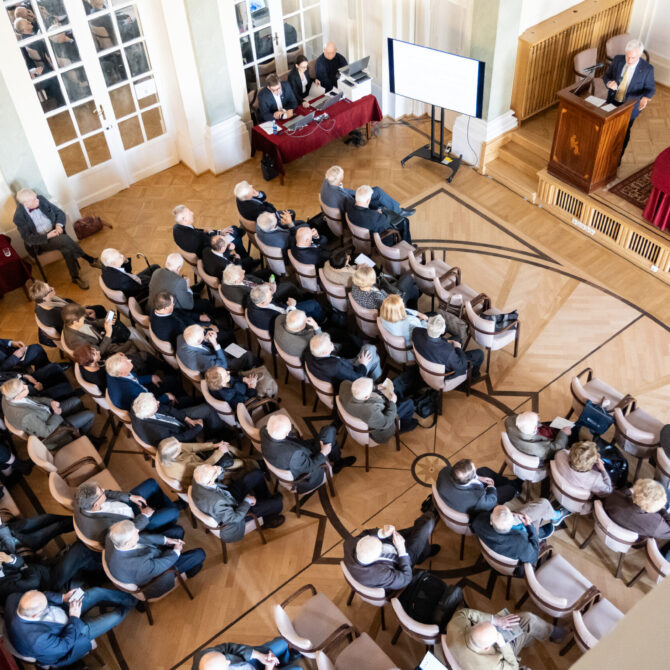 Wybrano prezesa i prezydium Oddziału w Warszawie Polskiej Akademii Nauk