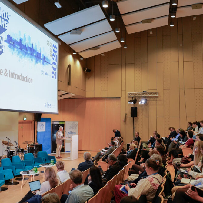 Europejskie akademie nauk spotkały się w Warszawie. W centrum debat: Ukraina, zaufanie do nauki i przyszłość Europejskiej Przestrzeni Badawczej