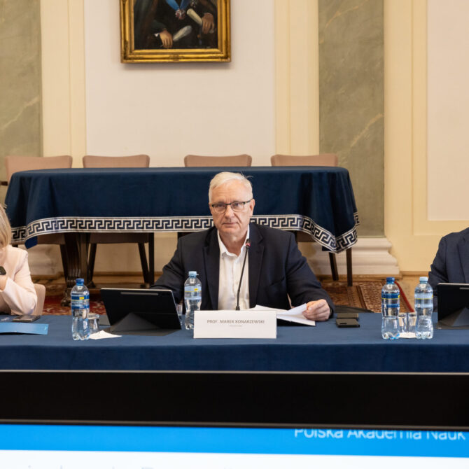 Prezydium PAN solidarne z ukraińską nauką. O nowelizacji ustawy, ewaluacji i sprawach instytutów