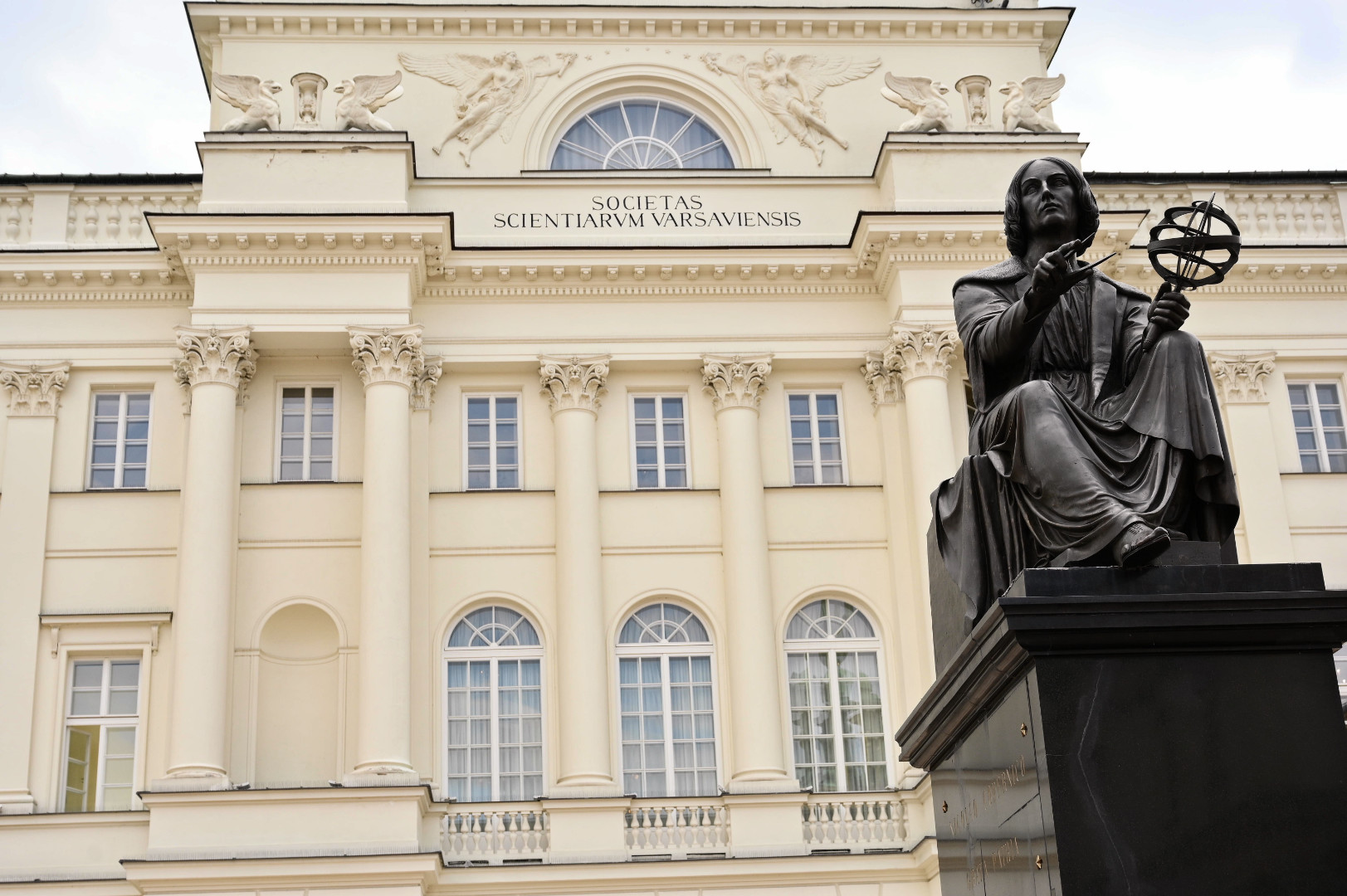 Pałac Staszica w Warszawie i pomnik Mikołaja Kopernika